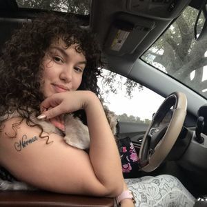 Meet your Posher, Amber